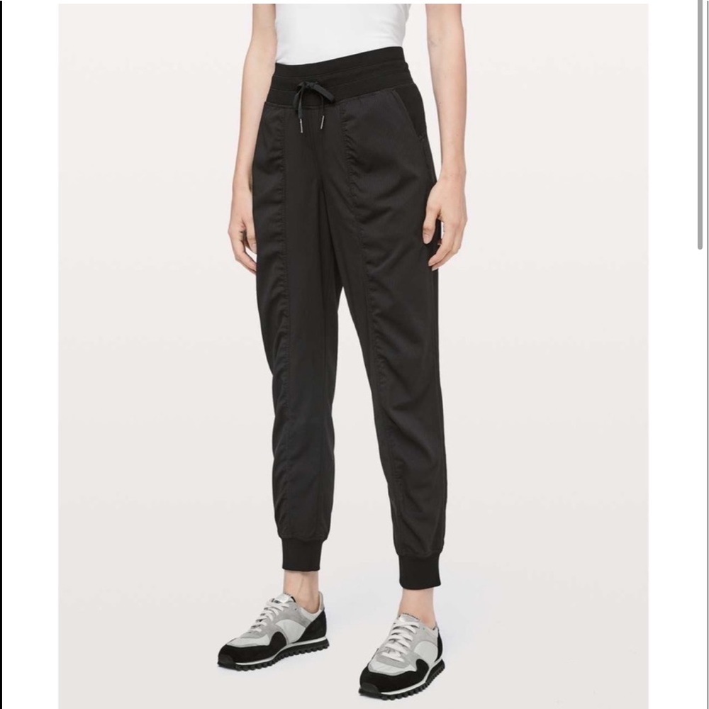 Lululemon dance studio joggers